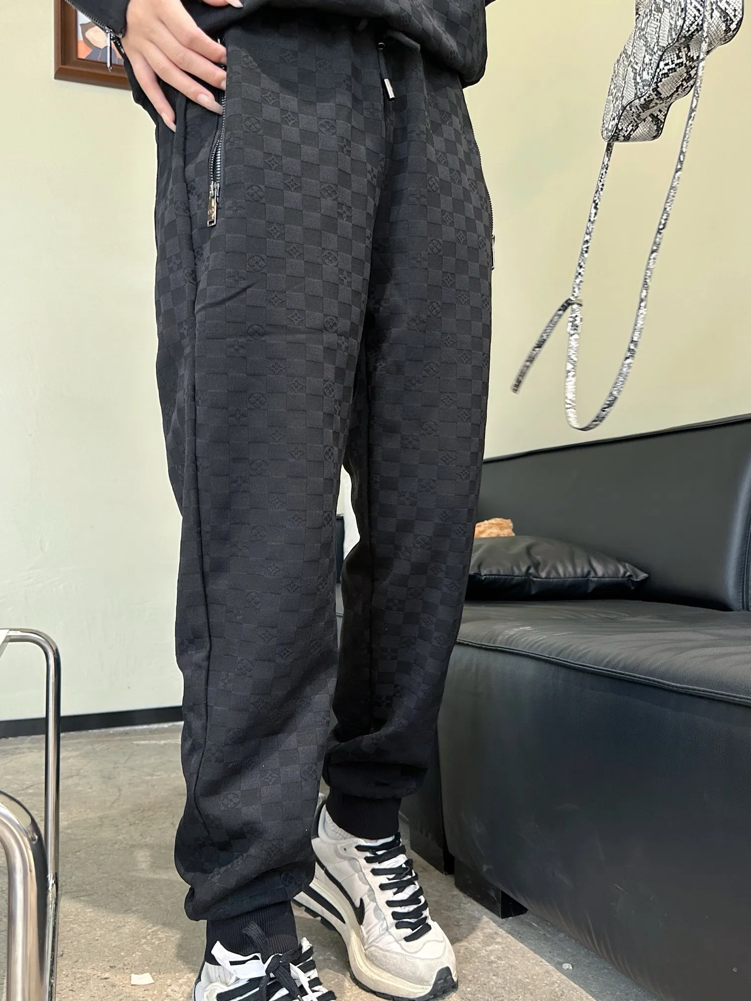 Louis Vuitton/Louis Vuitton logo checkerboard pocket zipper trousers